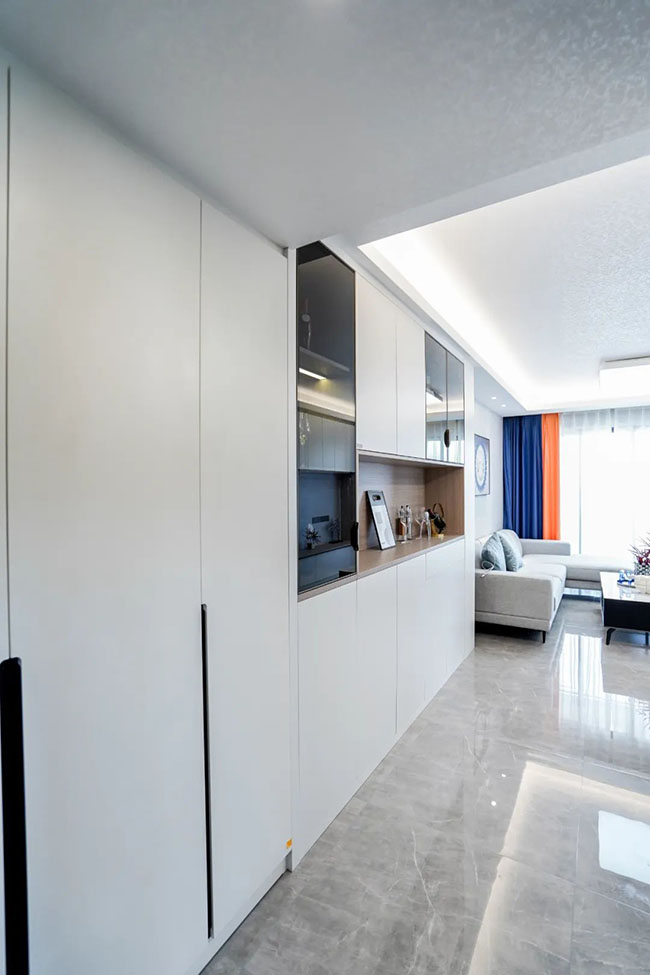 103㎡大收納三居，玄關+餐廳大型定制柜，雙榻榻米房實用設計